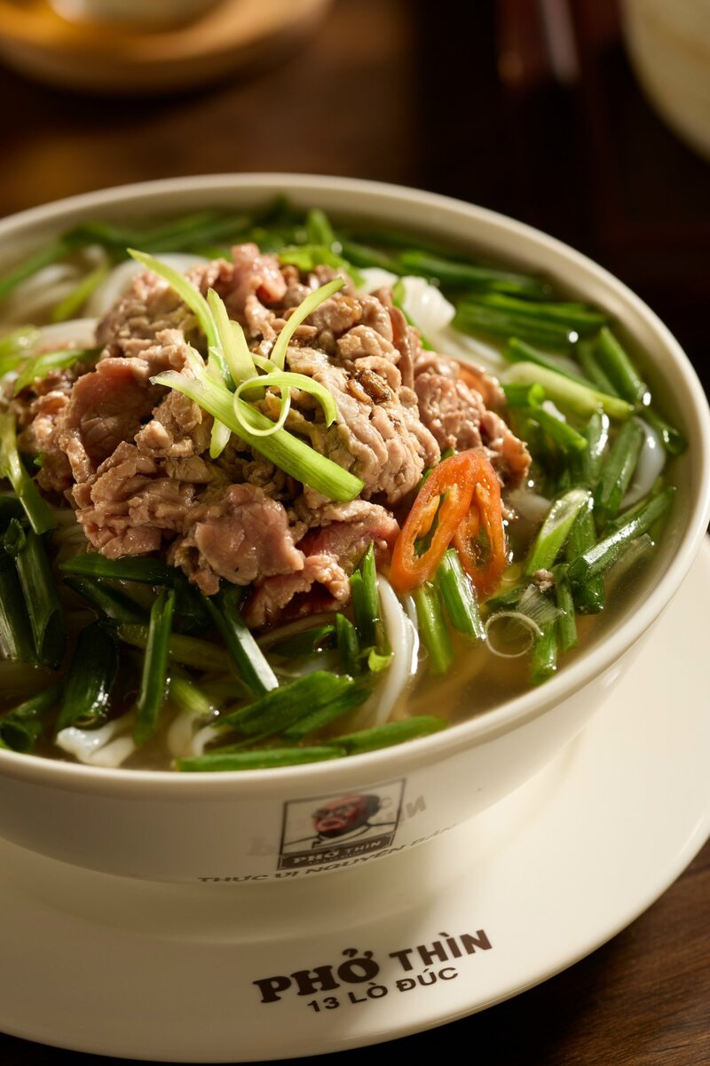 Pho Thin Lo Duc and Pho Thin Bo Ho, attractive names in the capital's pho village 5