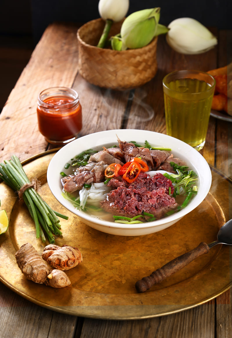 Pho Thin Lo Duc and Pho Thin Bo Ho, attractive names in the capital's pho village 9