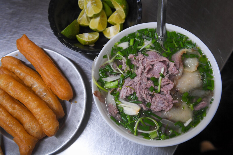 Pho Thin Bo Ho where Hanoi people come back to remember 3