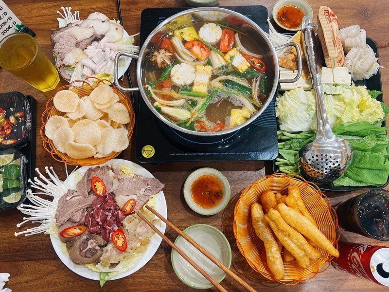 Thanh Beo Pho Bo restaurant is nostalgic with cold rice pho 11