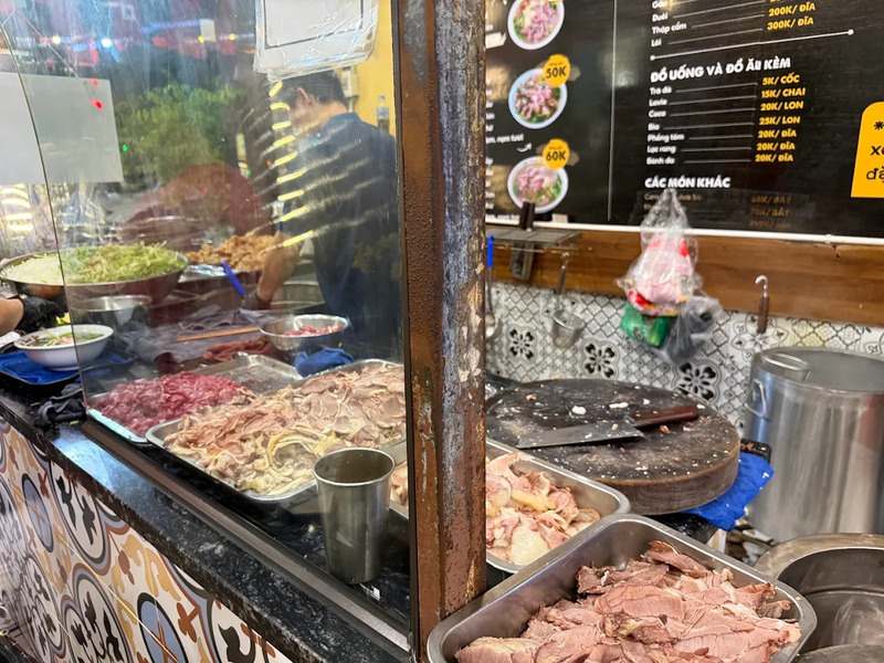 Thanh Beo Pho Bo restaurant is nostalgic with cold rice pho 5