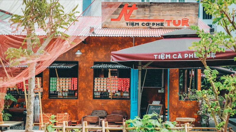 Nostalgia with 8 old Saigon cafes in the heart of the city 7