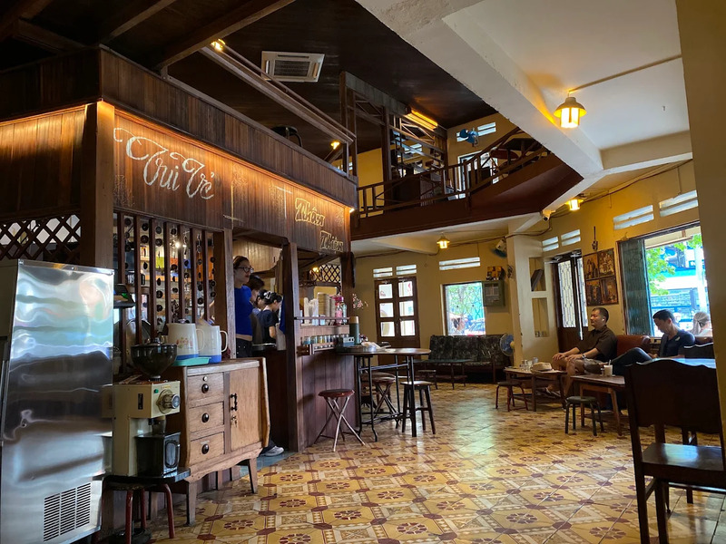 Nostalgia with 8 old Saigon cafes in the heart of the city 9