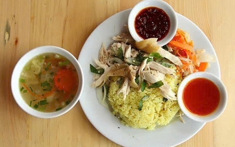 Top 15 famous and delicious Quang Nam specialties that you must try 3