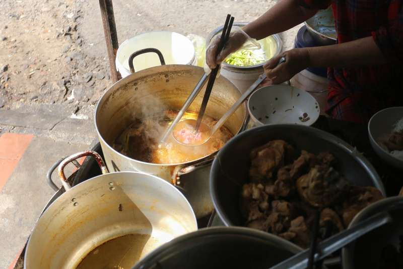 Hue food tour: A journey to understand Hue with your own taste buds 9