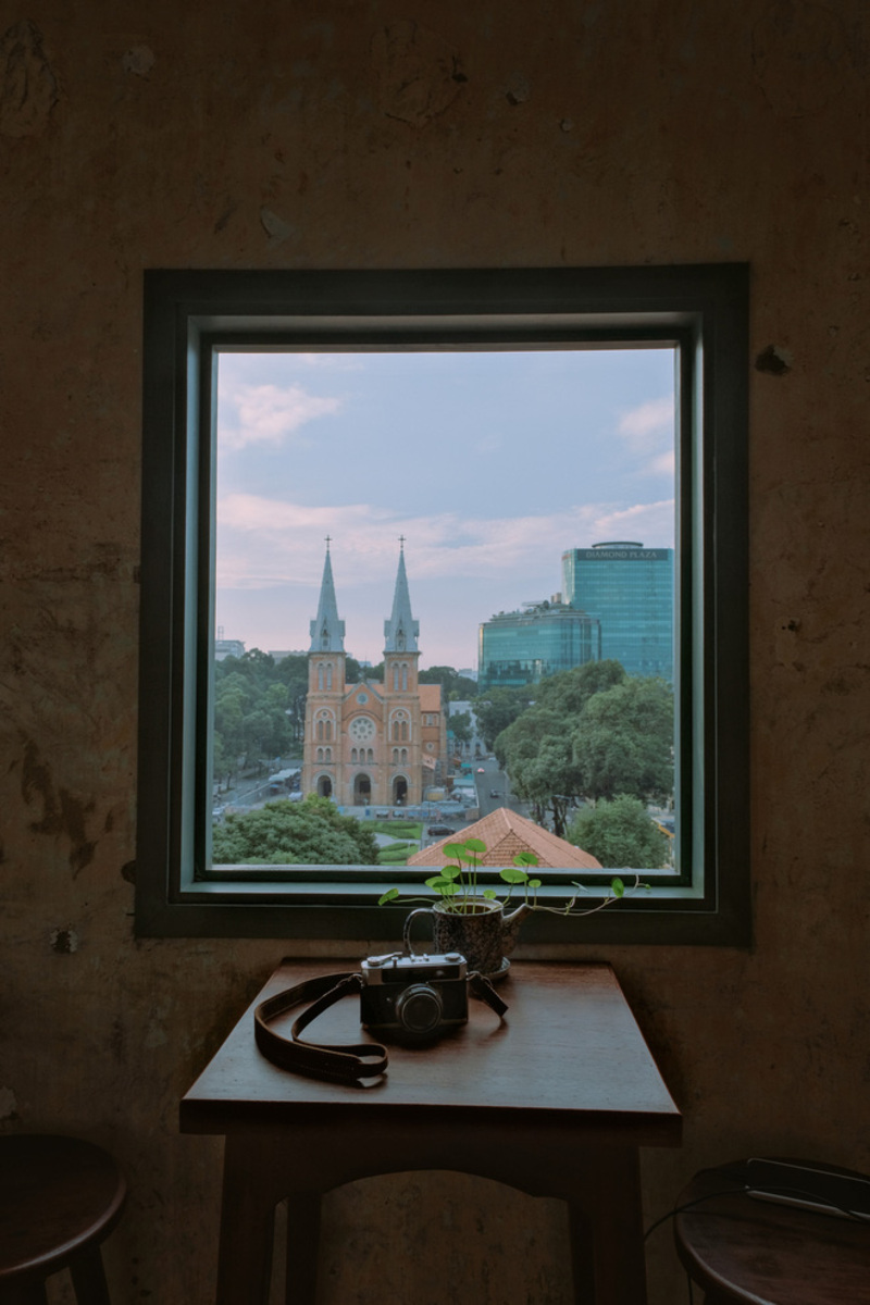 Nguoi Tam Chuyen House: Cafe with view of Notre Dame Cathedral for peaceful souls 3