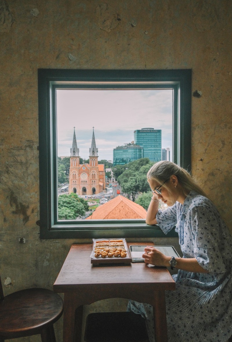 Nguoi Tam Chuyen House: Cafe with view of Notre Dame Cathedral for peaceful souls 10