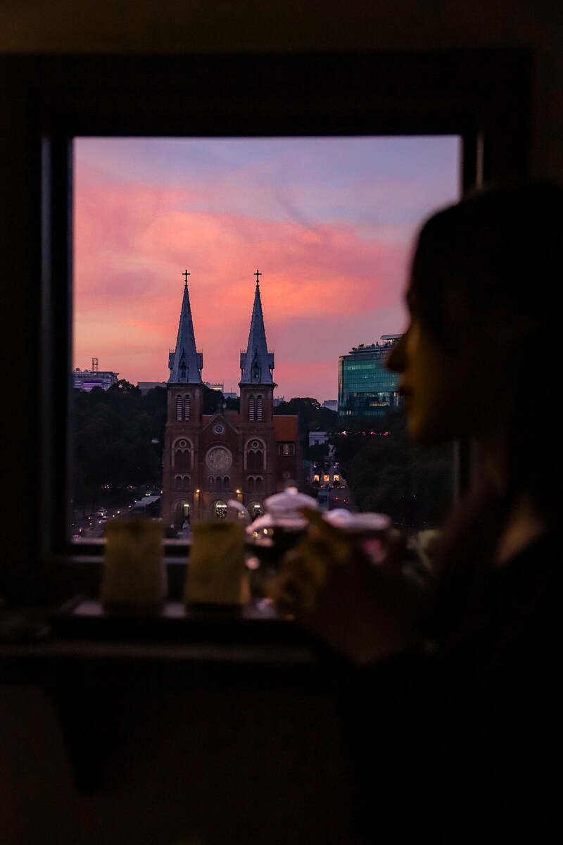 Nguoi Tam Chuyen House: Cafe with view of Notre Dame Cathedral for peaceful souls 11