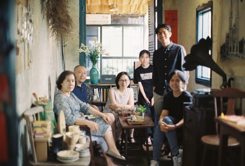 Nguoi Tam Chuyen House: Cafe with view of Notre Dame Cathedral for peaceful souls 14