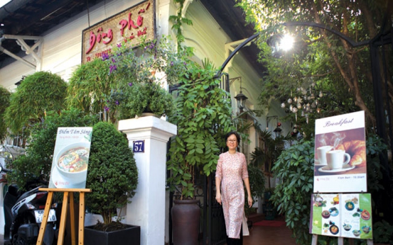 Top 10 restaurants with authentic Hue dishes in the heart of Saigon 6