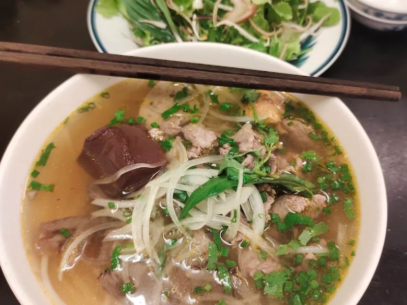 Suggested 5 Hue restaurants in District 3 that are loved by many diners 6