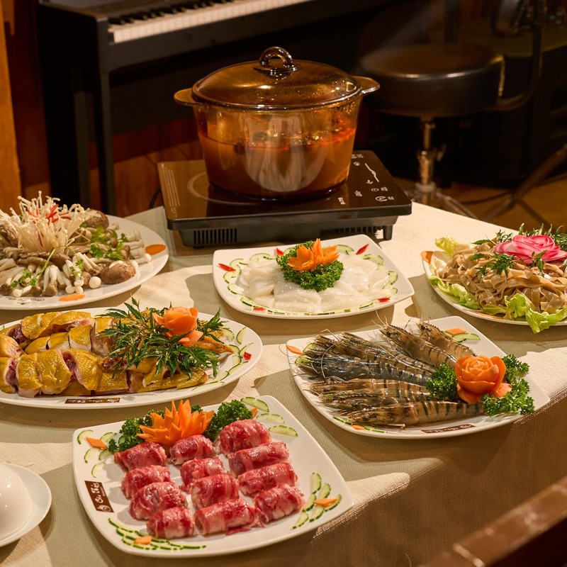 Son Thuy Restaurant, where the quintessence of Vietnamese cuisine converges 6