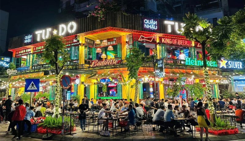Top 8 ideal beer bars in Hanoi to hang out with friends 4