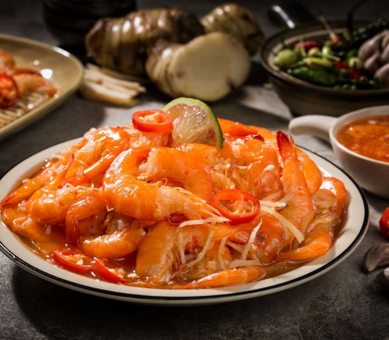 Hue sour shrimp: Famous royal specialty 2