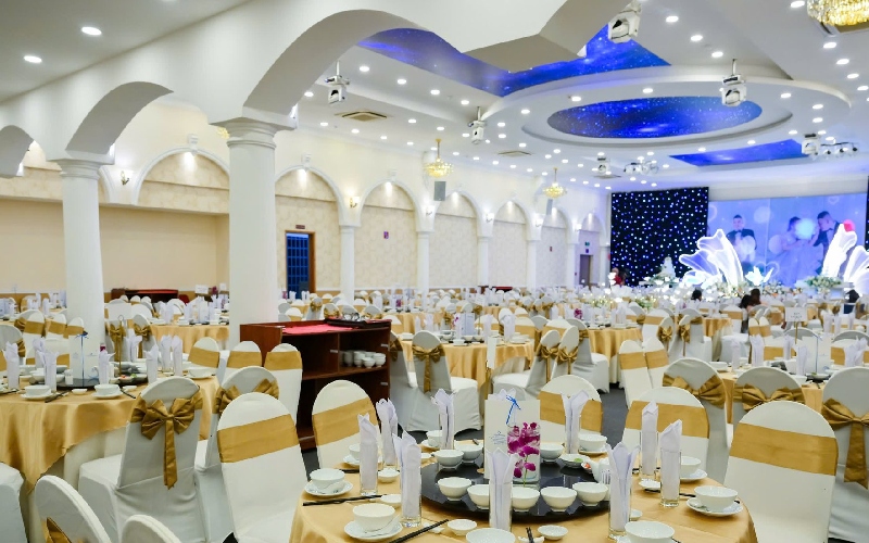 Detailed review of A Dong Riverside 4 wedding convention center