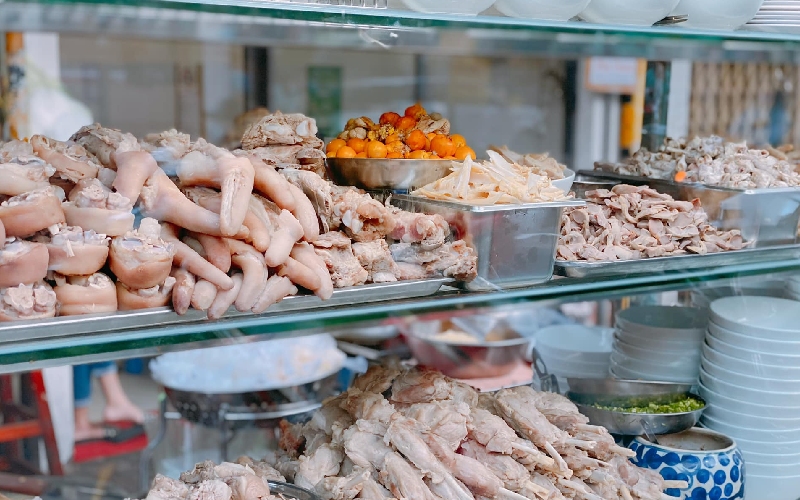 Review of Bui Huu Nghia tree noodle soup, crowded in District 5 11