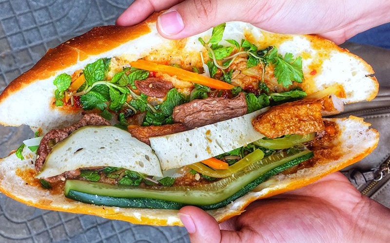 Top 15 favorite Hanoi banh mi shops with old town flavors 8