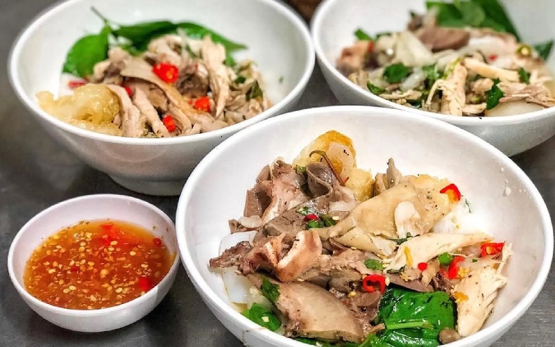 Top 8 delicious and most crowded Dalat chicken nuggets shops 3