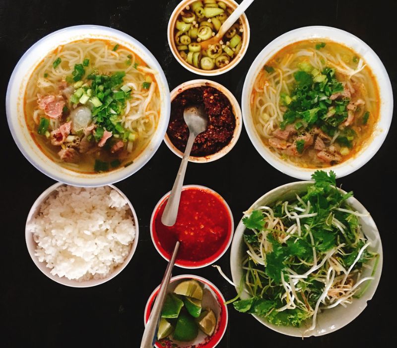 Hue cold rice beef noodle soup: A rustic dish filled with the soul of the ancient capital 3