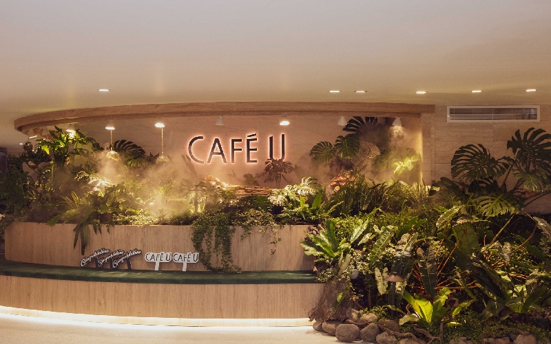 Cafe U: Coffee shop directly connected to the metro in the heart of District 1 2