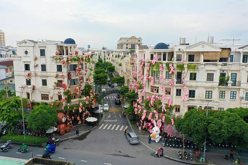 Me Go Vap Coffee Shop with the most sparkling photography concept in Saigon 2